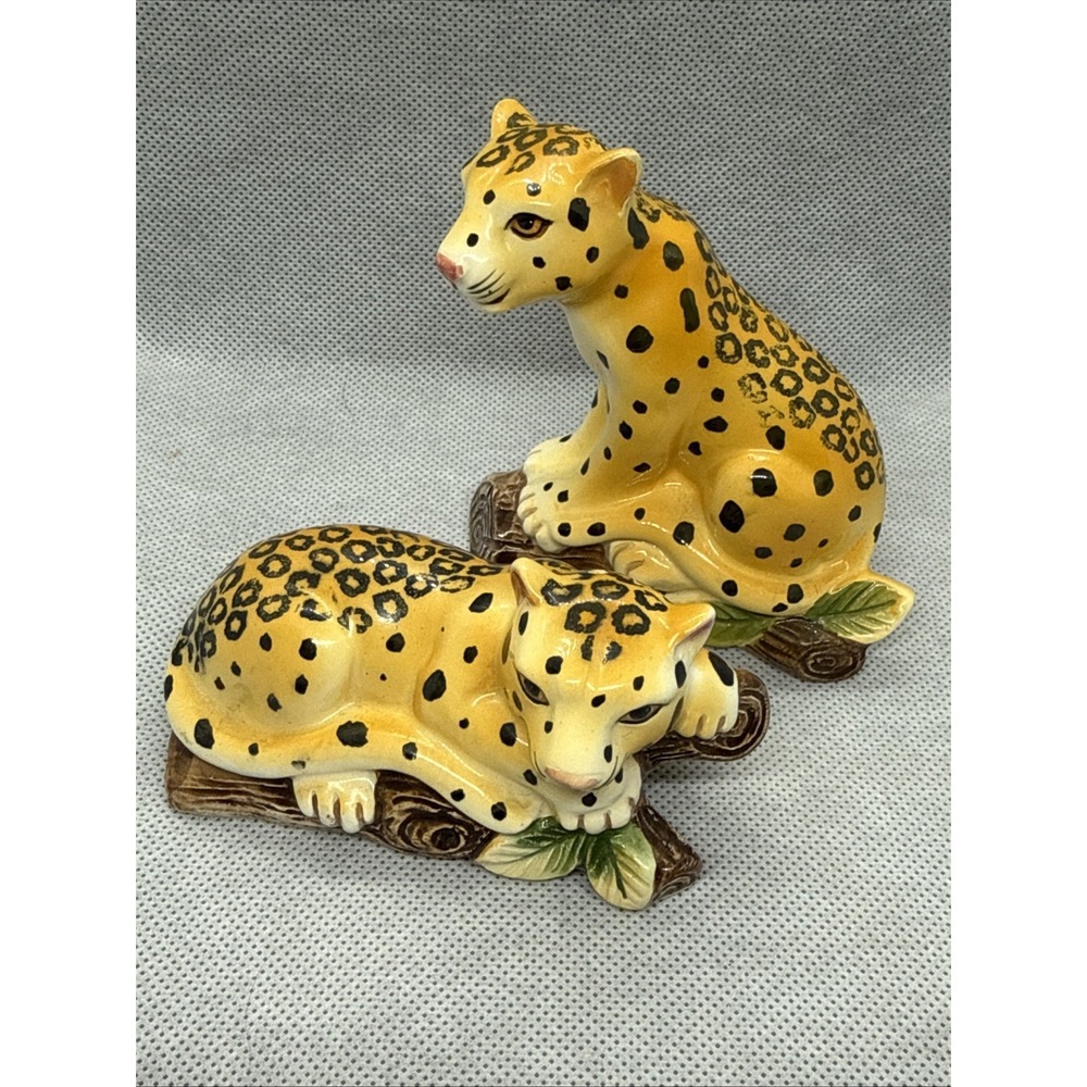 Vintage 1990 Vandor Japan Leopard Porcelain Salt & Pepper Shakers Set Figurines